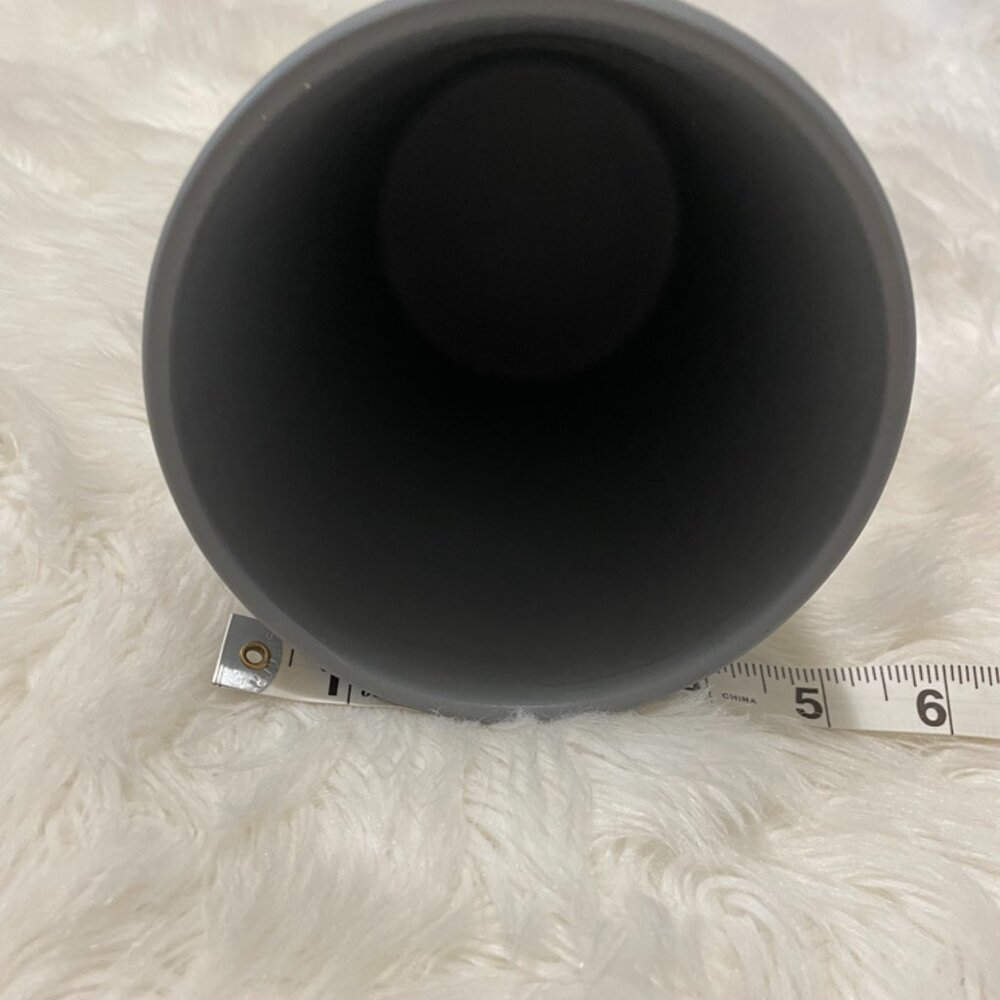 6 inch tall, 5.5 inch opening Gray ceramic planter pot - Picture 9 of 10